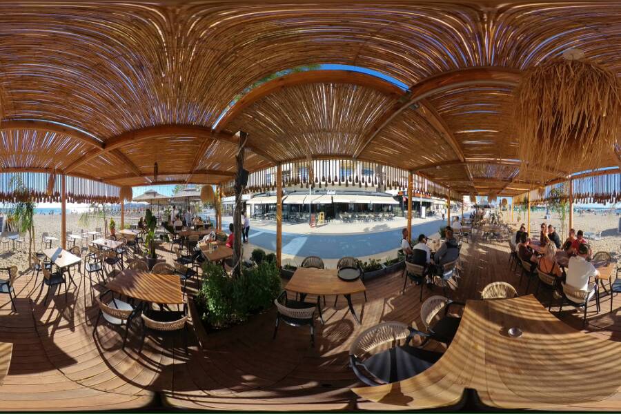 360 degree tour inside Bar & Restaurant Select, Durrës